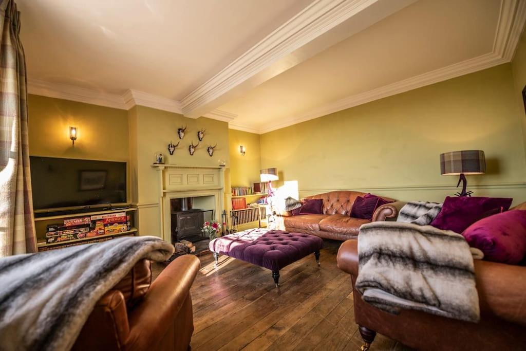Georgian Country House -Panoramic Views -Sleeps 12 Ruthin Eksteriør billede