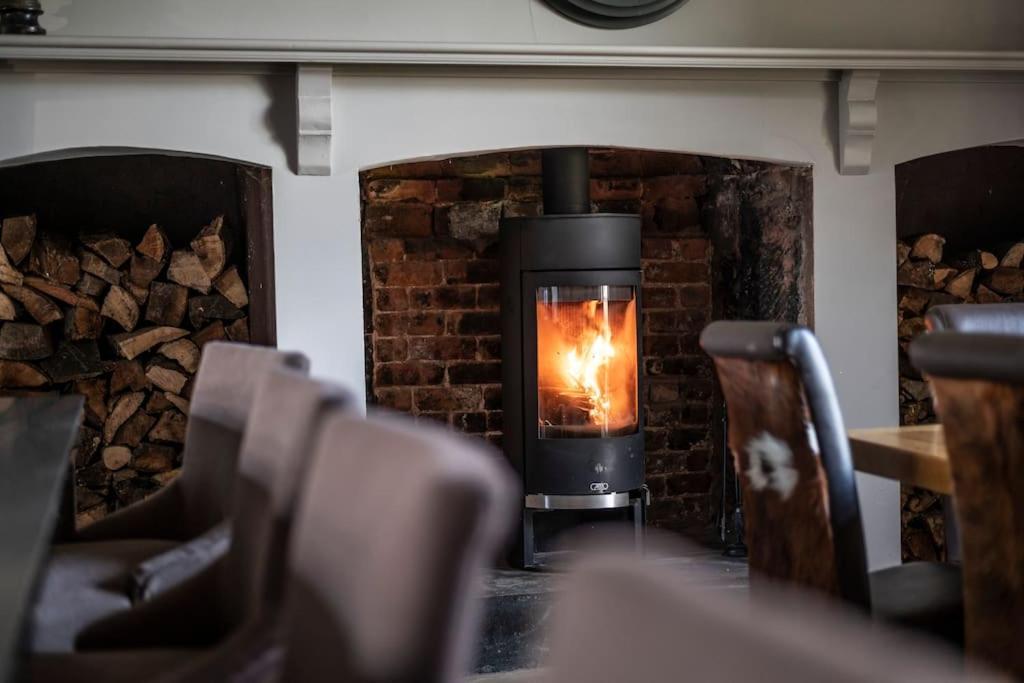 Georgian Country House -Panoramic Views -Sleeps 12 Ruthin Eksteriør billede