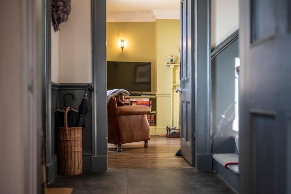 Georgian Country House -Panoramic Views -Sleeps 12 Ruthin Eksteriør billede