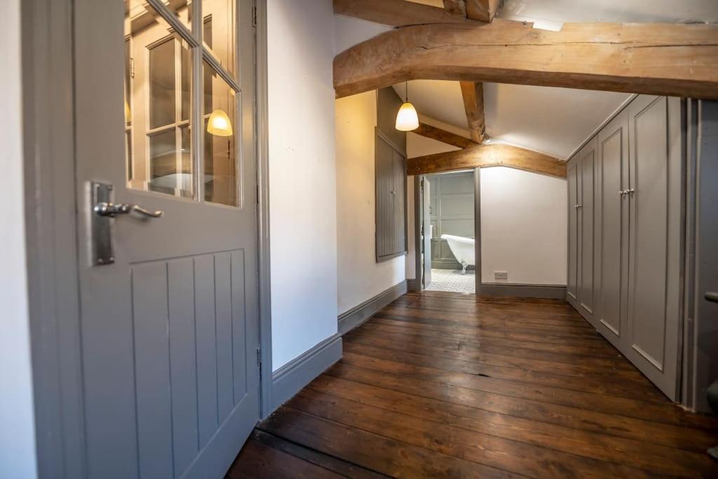 Georgian Country House -Panoramic Views -Sleeps 12 Ruthin Eksteriør billede