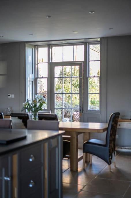 Georgian Country House -Panoramic Views -Sleeps 12 Ruthin Eksteriør billede