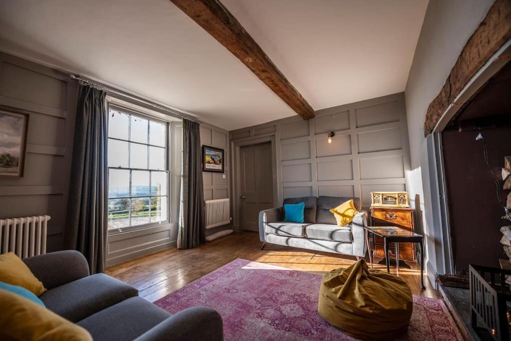 Georgian Country House -Panoramic Views -Sleeps 12 Ruthin Eksteriør billede