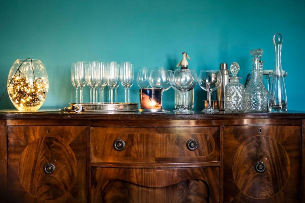 Georgian Country House -Panoramic Views -Sleeps 12 Ruthin Eksteriør billede