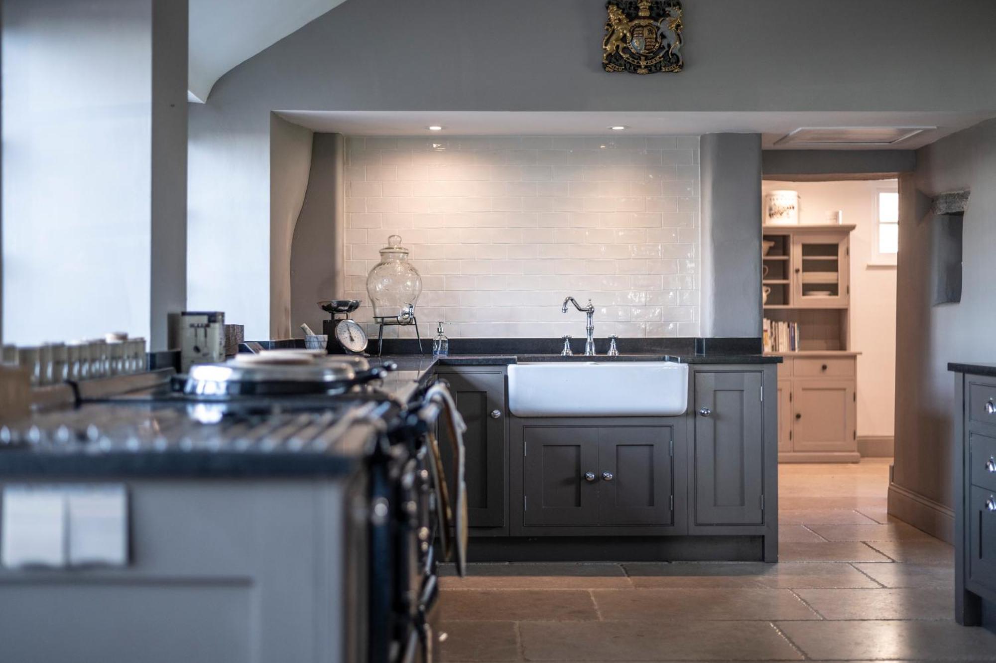 Georgian Country House -Panoramic Views -Sleeps 12 Ruthin Eksteriør billede